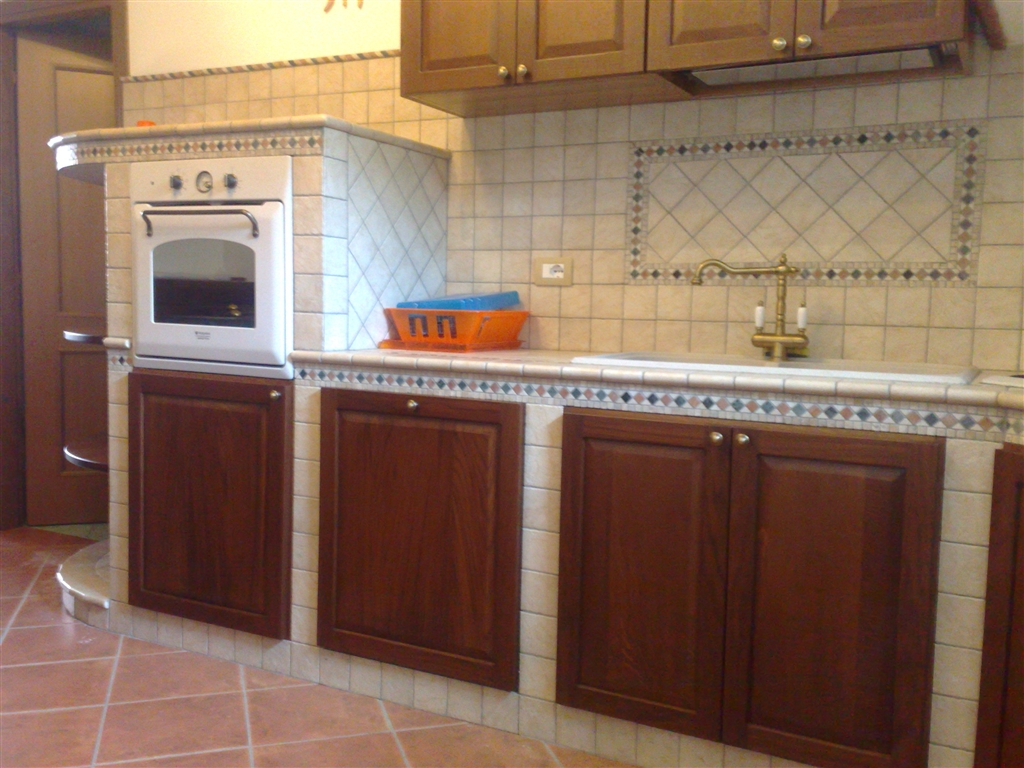 Sportelli per cucine in muratura: cucina pedara cu.ce.mur cucine ...